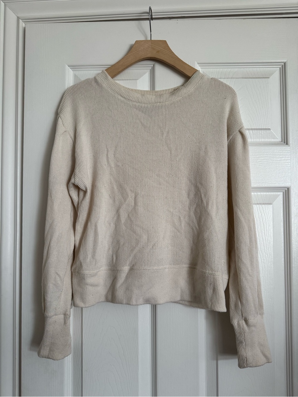 Albion Fit Serena Top Cream Women's Crewneck Sweatshirt Sweater